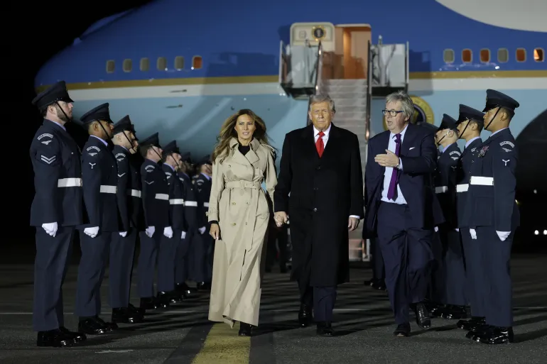Donald Trump UK state visit: Technology pact, royal meeting and protests mark second trip 2 Donald Trump and King Charles III shaking hands at Windsor Castle.
Alt text: Donald Trump UK state visit with King Charles III at Windsor Castle royal meeting.